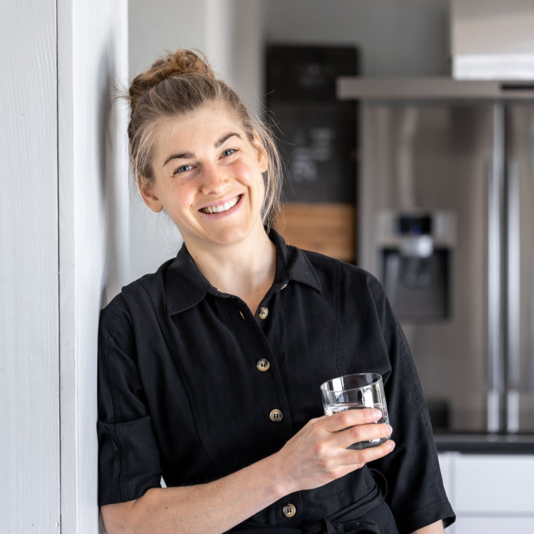 Porträtfoto Estella Schweizer